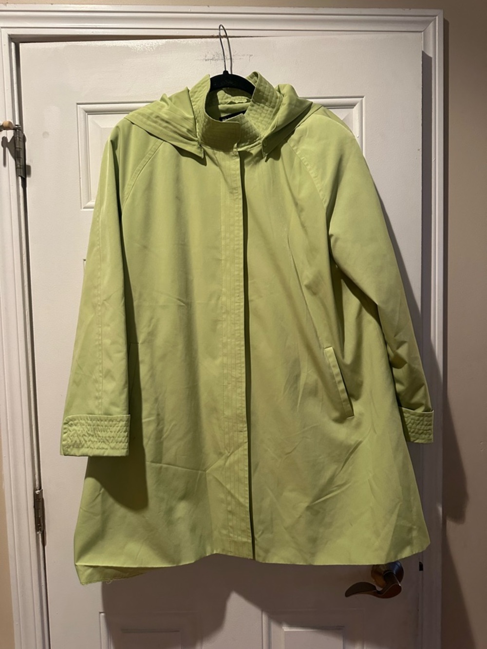 Fleet Street Green Hooded Trench Coat with Pockets-Perfect for Spring!
